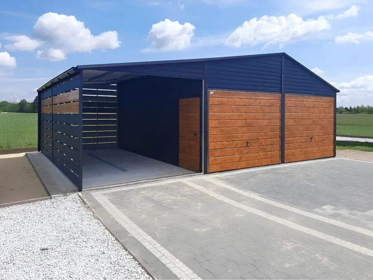Garage doppio in colore grafite con porte simili al legno